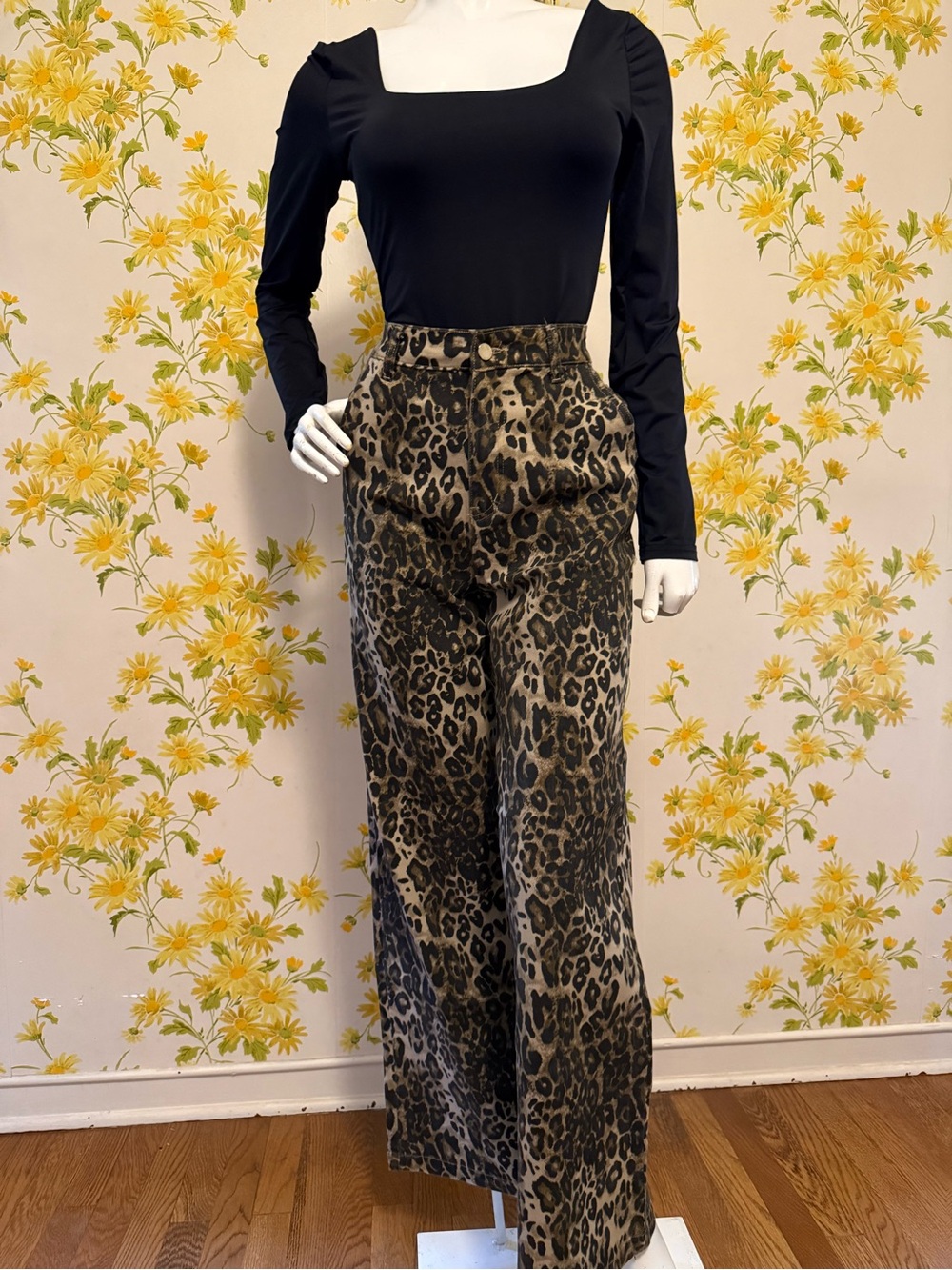 Wide Leg Leopard Print Jeans - Black/Brown size M
